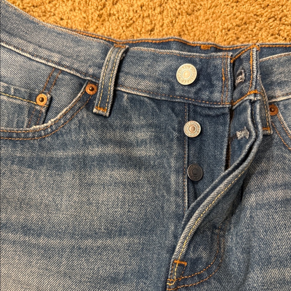 Levi's Black and Blue Denim Shorts - Picture 4 of 6